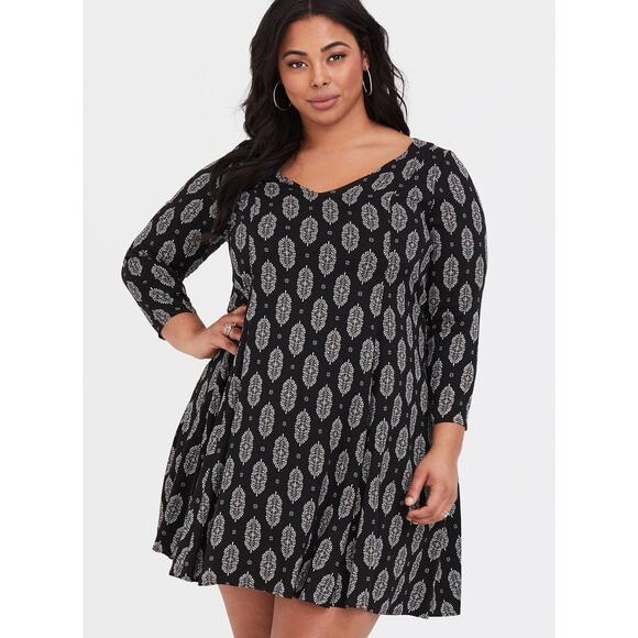 Torrid Black Dress Womens Size Medium 00 Boho Work Mini Challis Trapeze White - Picture 1 of 8